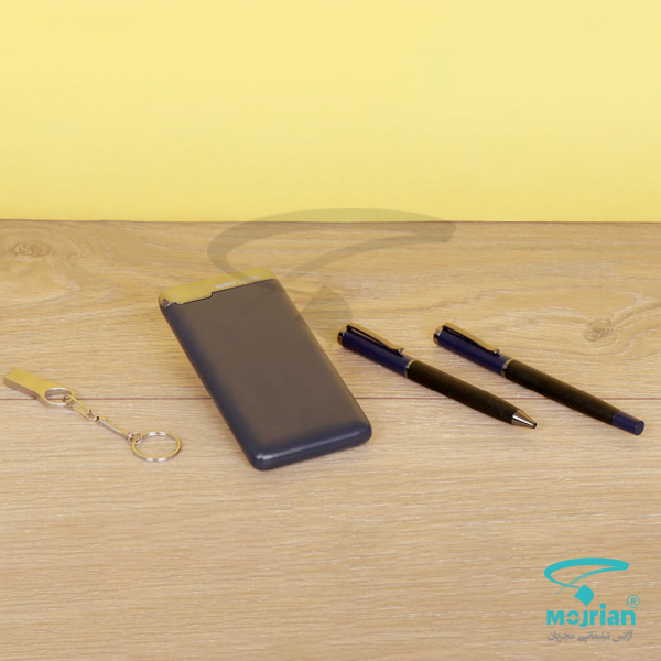 اقلام ست مدیریتی K9258 اقلام ست مدیریتی K9258 شامل پاوربانک 10000mAh REMAX، فلش مموری 64GB، ست خودکار و روان نویس